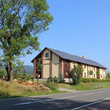 Penzion Jecminek Cervena Voda Exterior photo