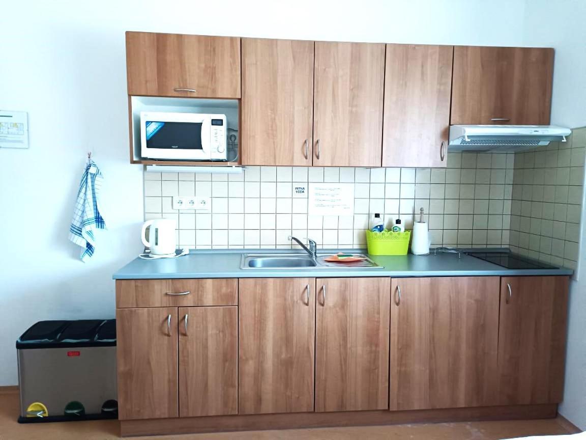Penzion Jecminek Cervena Voda Exterior photo