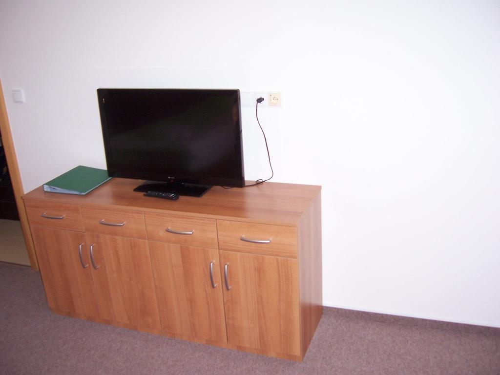 Penzion Jecminek Cervena Voda Room photo